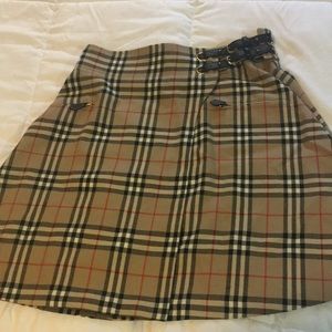 Burberry wraparound skirt